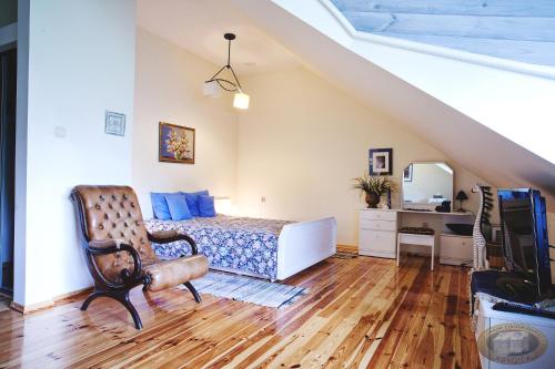 Large Double Room