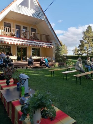 陽台/露台, 玫瑰河別墅酒店 (Villa River Rose) in 派爾努縣