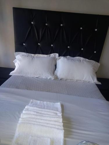 RIVER INN GUEST H RIVER INN GUEST H