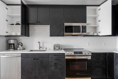 Inglewood 1br w sundeck clubhouse nr shopping LAX-1159 in Inglewood, USA