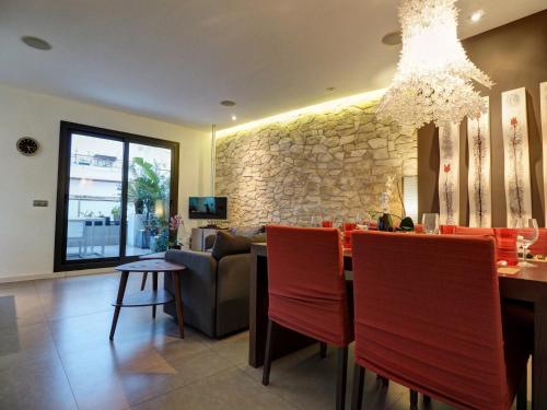Chic by Hello Homes Sitges - image 4