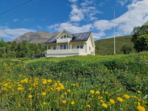 . Blabergan Lodge in the Lyngen Alps
