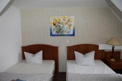 Double Room image 5