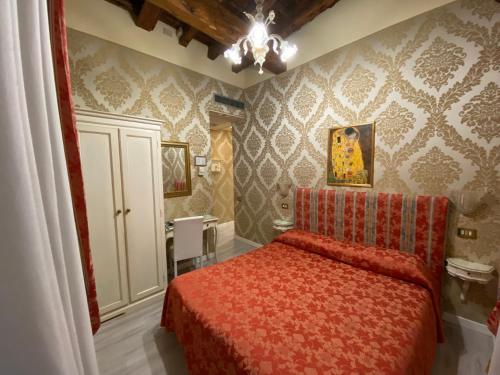 Hotel Bridge - image 8