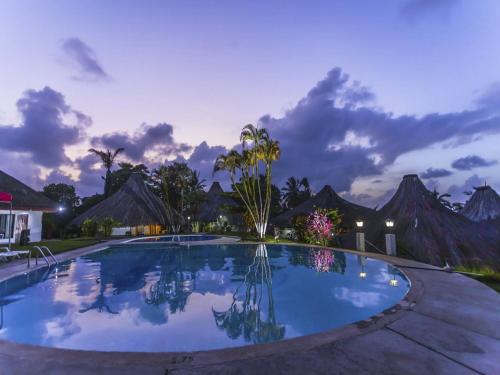 Úszómedence, Hotel Maribu Caribe in Puerto Limon