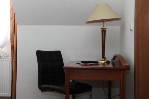 Single Room image 4