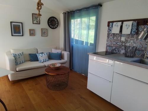 2 bedrooms, 3 beds