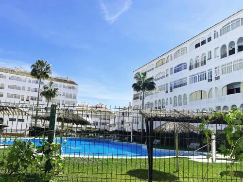 . LIFE APARTMENTS EL PORTIL
