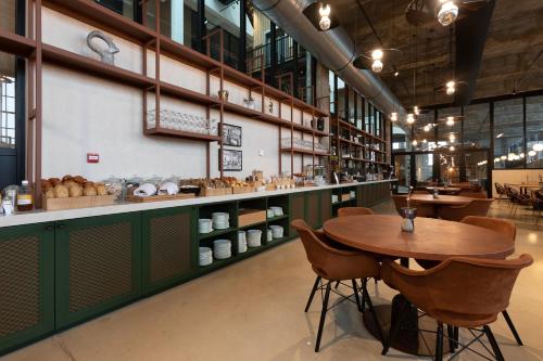 อาหารและเครื่องดื่ม, Aparthotel Timmerfabriek Apartments I Kloeg Collection in ฟลิซซิงเฮน