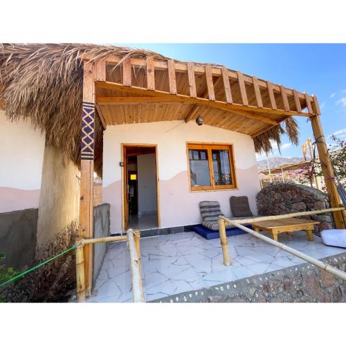 Балкон, Live the bedouinlife in Нувейба