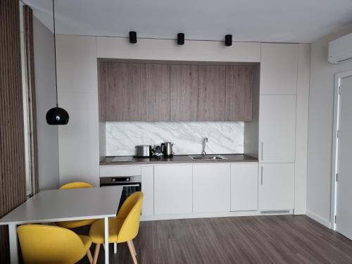 Mona Living, Sofie (fotografie 9)