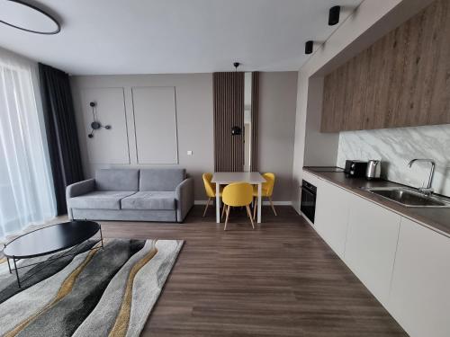 Mona Living, Sofie (fotografie 11)