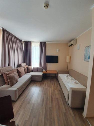 Apartment with Sea View in Obzor Beach