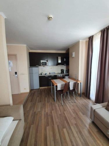 Apartment with Sea View in Obzor Beach, Obzor (foto 8)