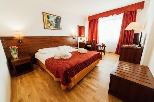 1 double bed