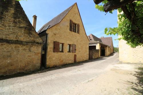 COSTA DEL PORTE : Maison de charme au coeur du village classé de Beynac avec vue*****