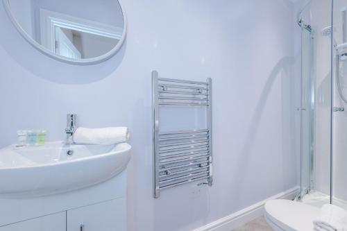 Charming Apartments - Rocky Ln Chambers Flat 1, Liverpool (foto 6)