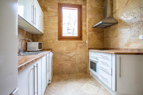 Apartamentos Villablino Arturo Soria - image 8