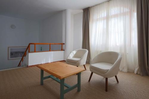 Tugasa Hotel El Almendral - image 2