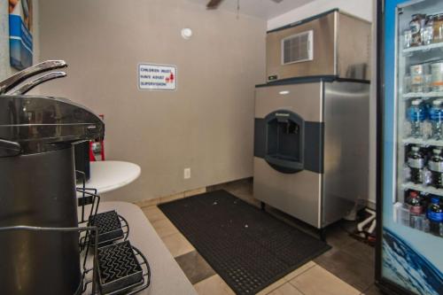 Motel 6-Ft. Pierce, FL in Fort Pierce, USA