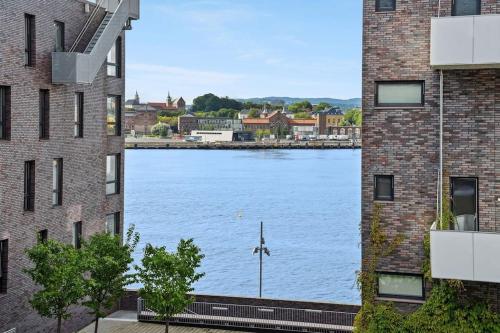 Luxury 3-Bedroom Flat with Seaview in Central Oslo, Осло (фото 8)