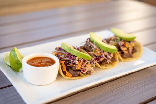 Hilton Garden Inn Scottsdale Old Town - image 12
