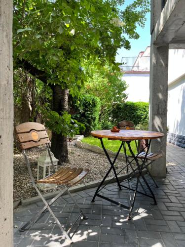 Apartment image 2