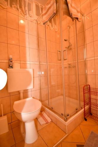 Rooms Anđela - image 12