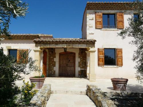 luxury mas with heated pool in the heart of the alpilles, 10 persons