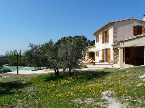 luxury mas with heated pool in the heart of the alpilles, 10 persons