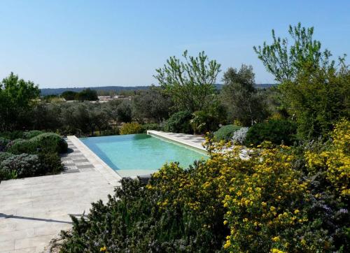 luxury mas with heated pool in the heart of the alpilles, 10 persons