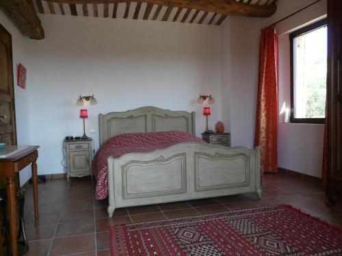 luxury mas with heated pool in the heart of the alpilles, 10 persons