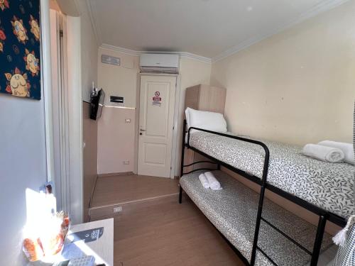 Booking House Rome - image 11