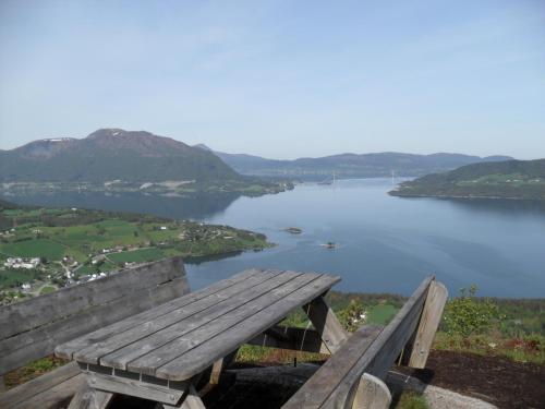 Skats, Orset setra - back to basic cabin - with amazing view in Torvikbukt