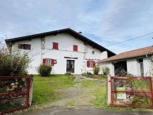 Maison Louhossoa, 4 pièces, 6 personnes - FR-1-495-134