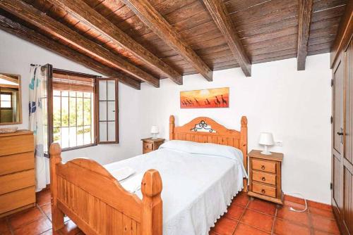 Villa Cortijo Algarrobo - Tap to explore photos