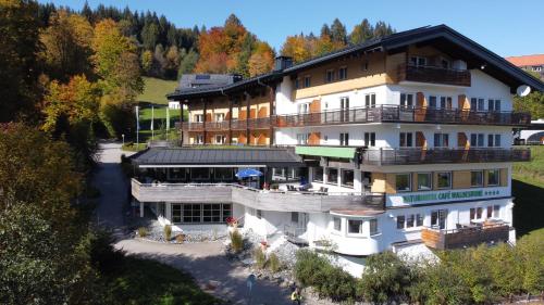 Naturhotel Waldesruhe - image 9