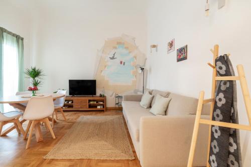 La casa del murales per 6 persone vicino al mercato - image 13