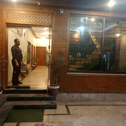 Infinity Hotel - image 6