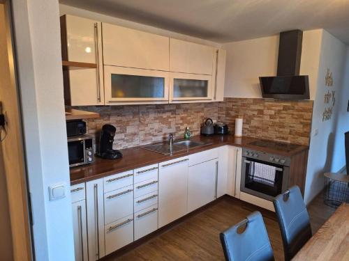 Konyha, Ferienwohnung Koller in Lam