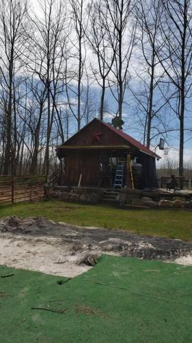 Happy Bottom Riverfront Cabin, Petersburg,WV in Rig, USA