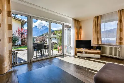Ferienwohnungen - Alpenhotel Fischer 4 Sterne - Landhaus Inge Adults Only in Berchtesgaden, Deutschland