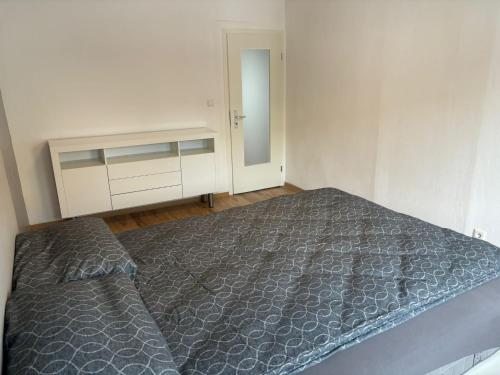 Neu-Isenburg 2 x Zimmerwohnung DG