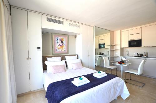 Studio Cannes Grand Hôtel Ibis avec Terrasse 2
