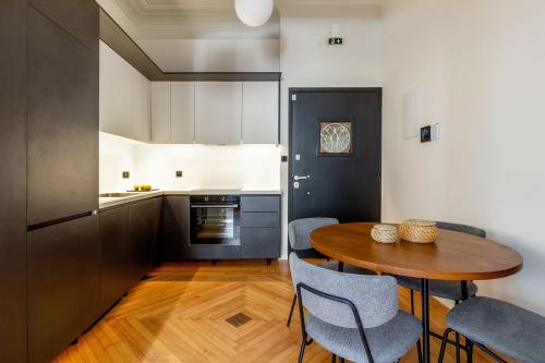 The Met by Zoia Living - main image