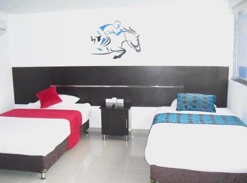 Large Double Room image 5