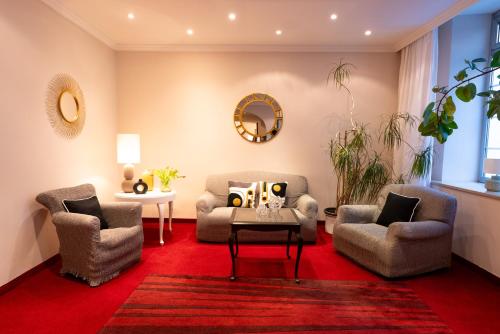 Fuajee, Carlton Astoria near SEA LIFE Munich