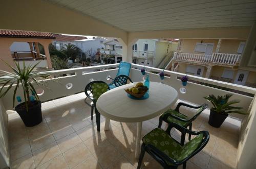 Apartment with Sea View image 7