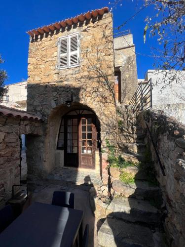 Cassano, Maison de village 4/6 personnes à 15mn de Calvi - Location saisonnière - Montegrosso