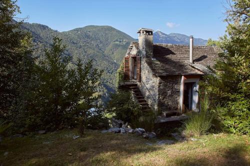 Wild Valley Rustico Style in Valle Onsernone in Isorno